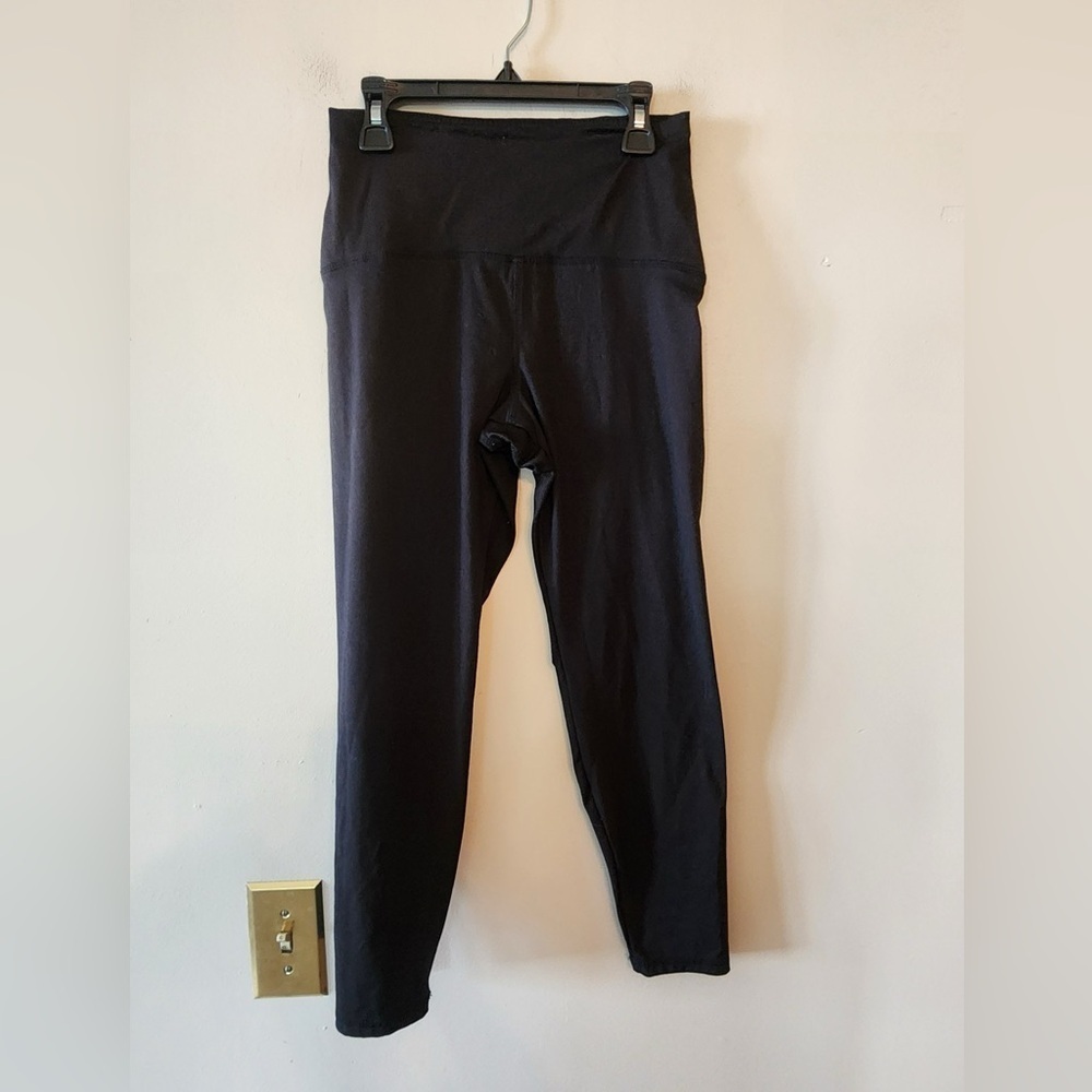 A new day high rise black leggings size small